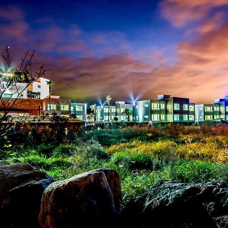 เชจู ชุกวัง รีสอร์ต Hotel เมืองเชจู ภายนอก รูปภาพ