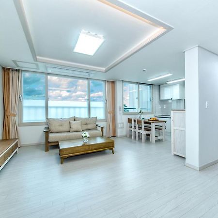 เชจู ชุกวัง รีสอร์ต Hotel เมืองเชจู ภายนอก รูปภาพ