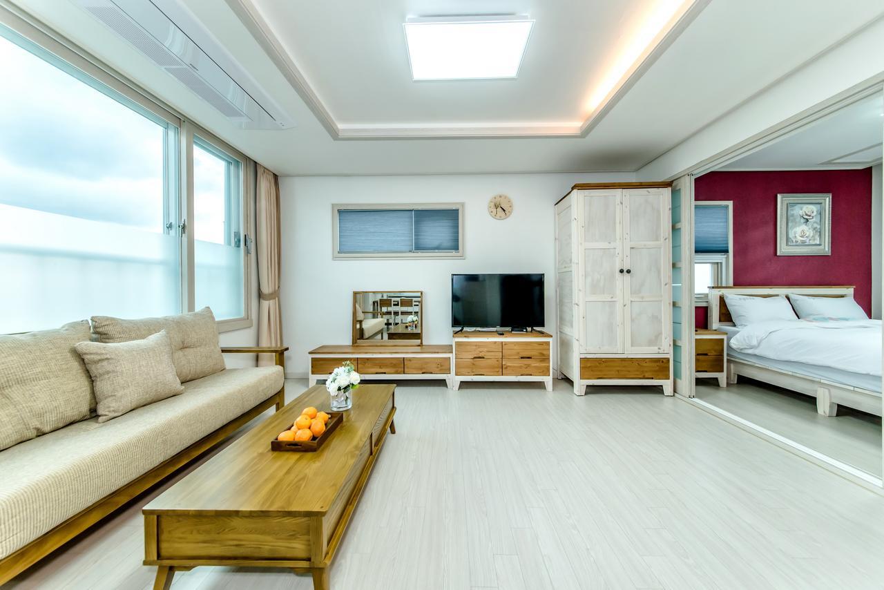 เชจู ชุกวัง รีสอร์ต Hotel เมืองเชจู ภายนอก รูปภาพ