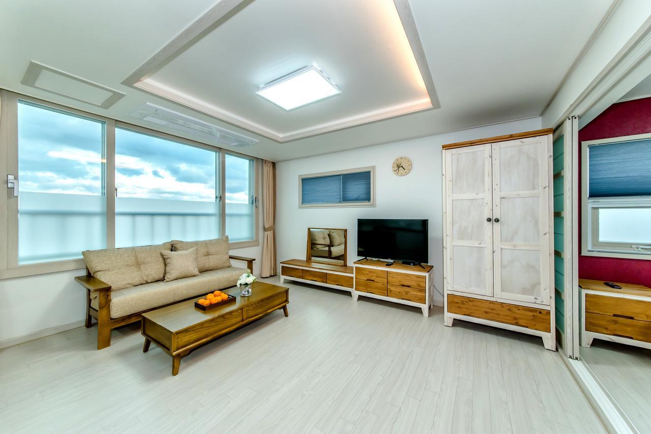 เชจู ชุกวัง รีสอร์ต Hotel เมืองเชจู ภายนอก รูปภาพ