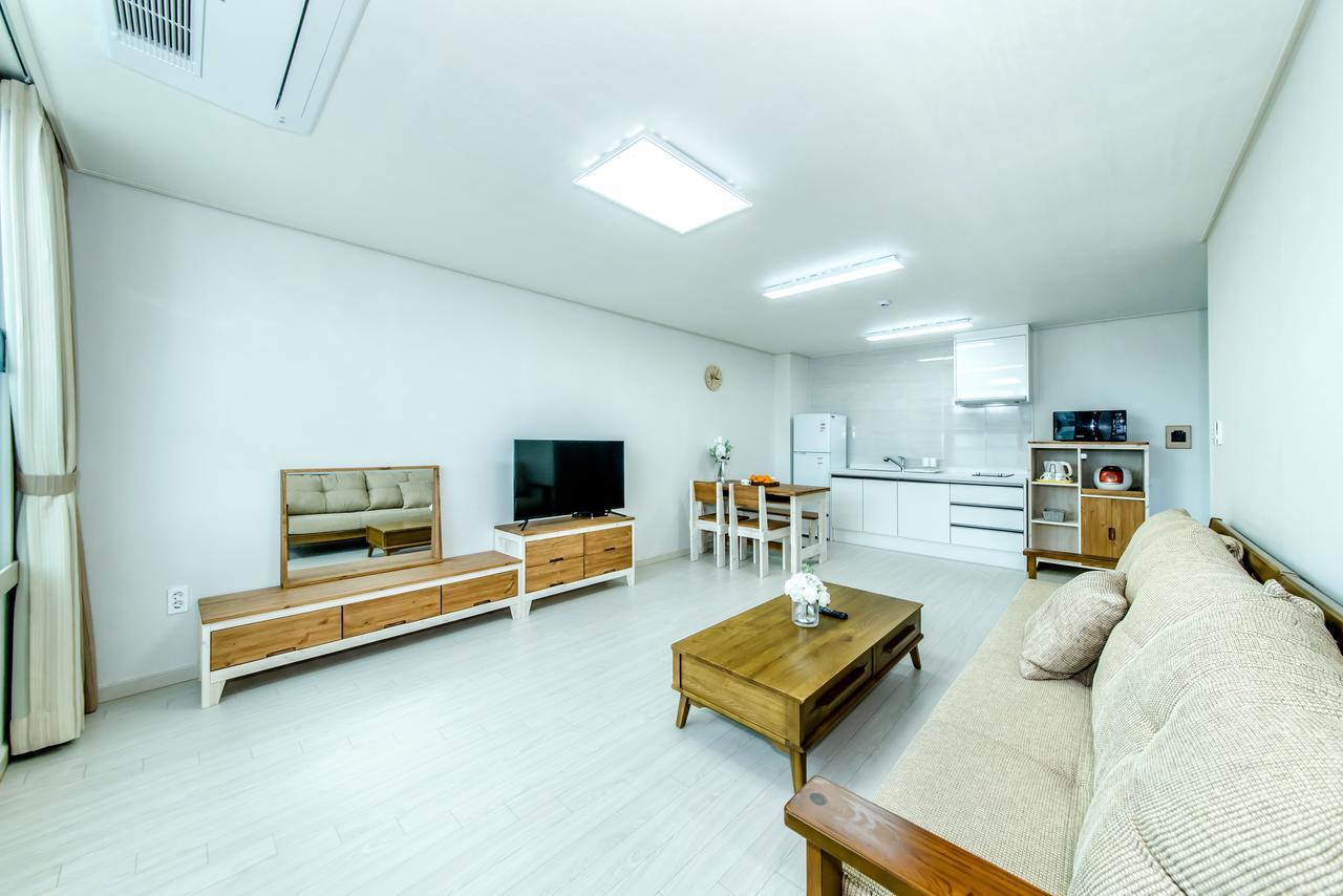 เชจู ชุกวัง รีสอร์ต Hotel เมืองเชจู ภายนอก รูปภาพ