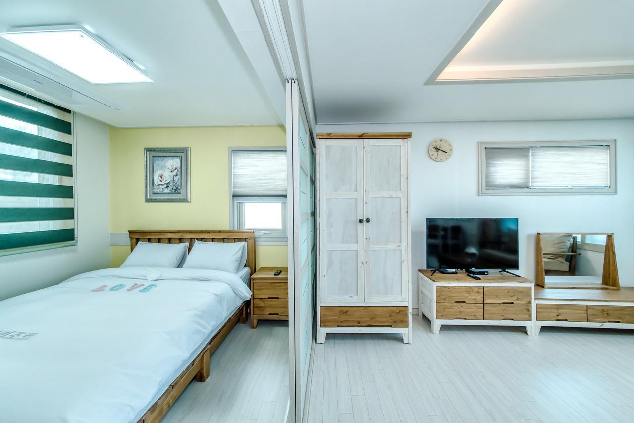 เชจู ชุกวัง รีสอร์ต Hotel เมืองเชจู ภายนอก รูปภาพ