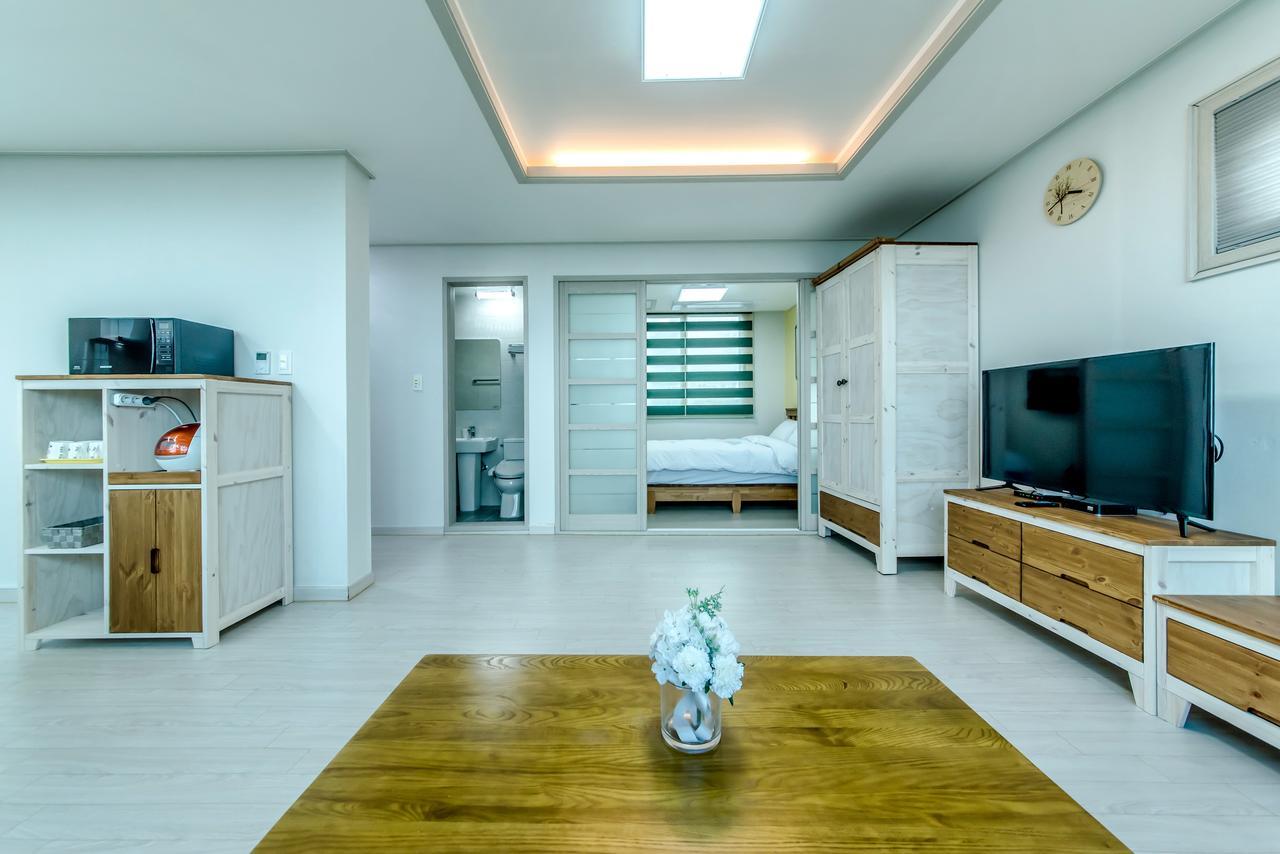 เชจู ชุกวัง รีสอร์ต Hotel เมืองเชจู ภายนอก รูปภาพ