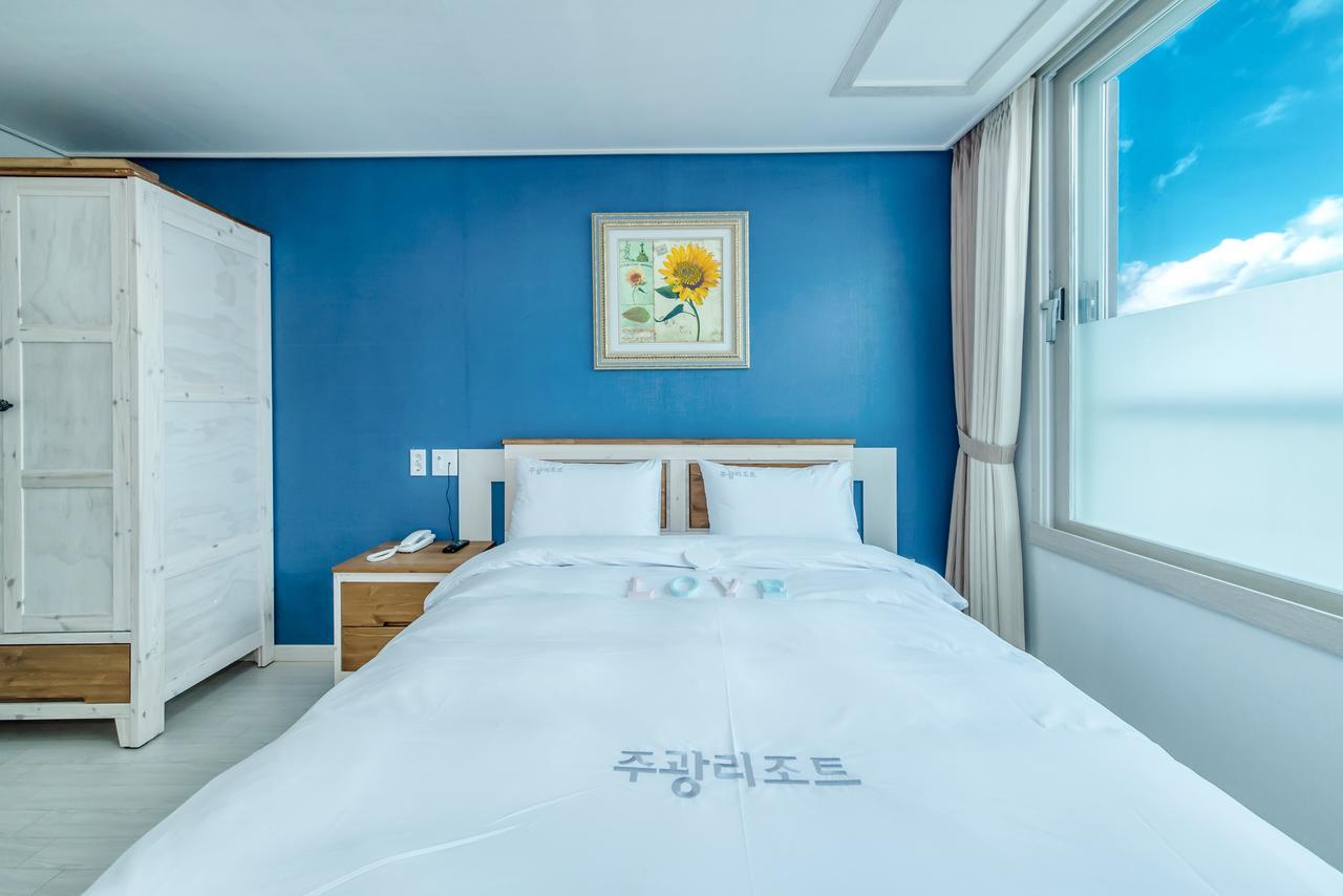 เชจู ชุกวัง รีสอร์ต Hotel เมืองเชจู ภายนอก รูปภาพ