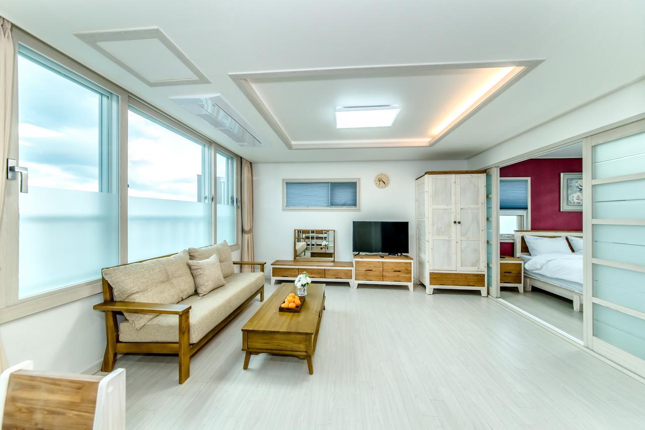 เชจู ชุกวัง รีสอร์ต Hotel เมืองเชจู ภายนอก รูปภาพ