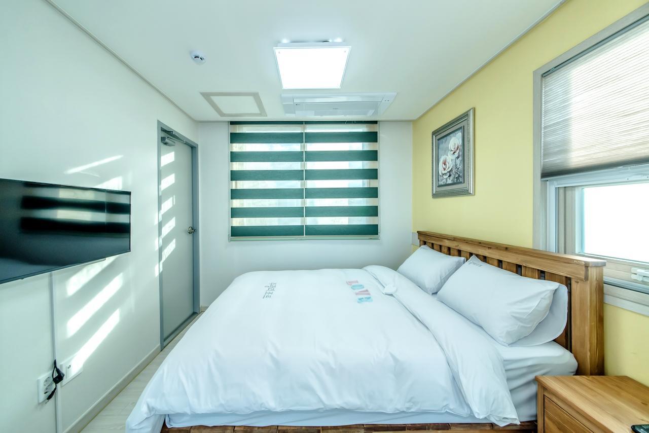 เชจู ชุกวัง รีสอร์ต Hotel เมืองเชจู ภายนอก รูปภาพ