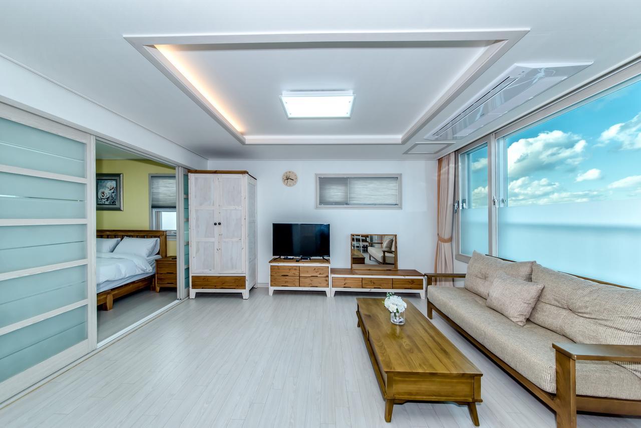 เชจู ชุกวัง รีสอร์ต Hotel เมืองเชจู ภายนอก รูปภาพ