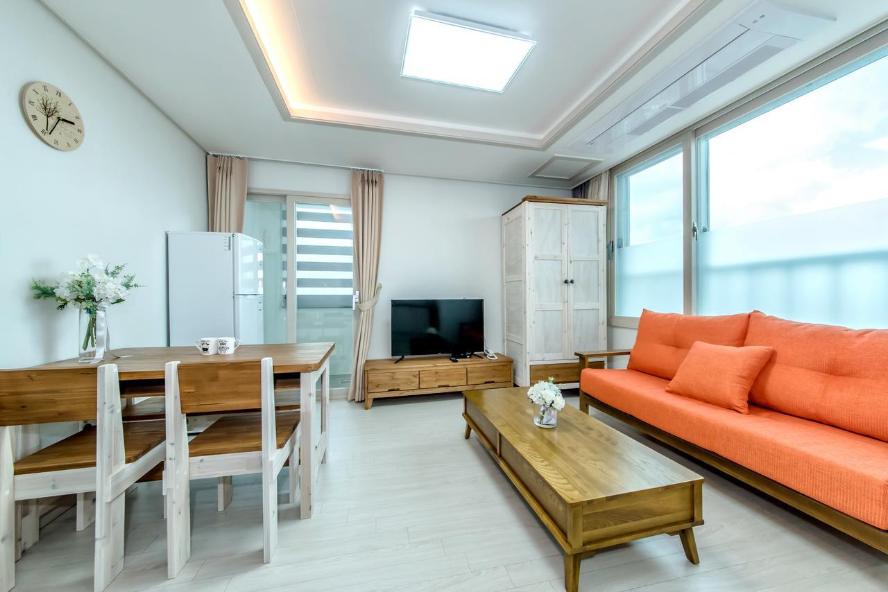 เชจู ชุกวัง รีสอร์ต Hotel เมืองเชจู ภายนอก รูปภาพ