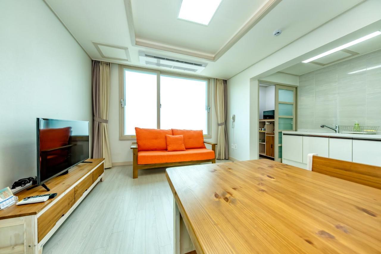 เชจู ชุกวัง รีสอร์ต Hotel เมืองเชจู ภายนอก รูปภาพ
