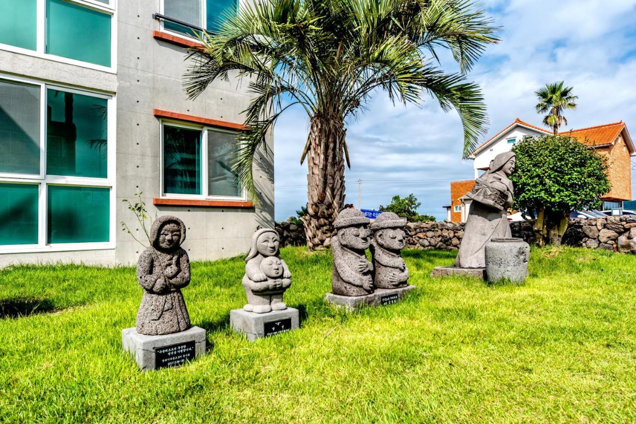 เชจู ชุกวัง รีสอร์ต Hotel เมืองเชจู ภายนอก รูปภาพ