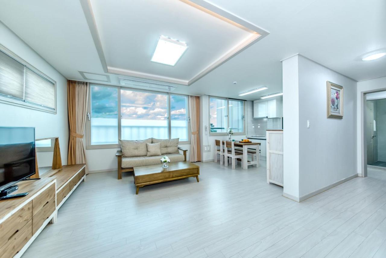 เชจู ชุกวัง รีสอร์ต Hotel เมืองเชจู ภายนอก รูปภาพ